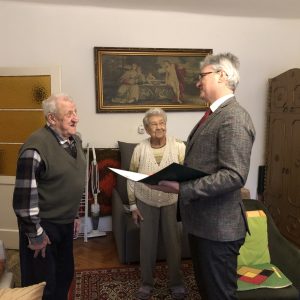 90. születésnapja alkalmából Fülöp Zsolt polgármester köszöntötte Hegedüs Istvánt