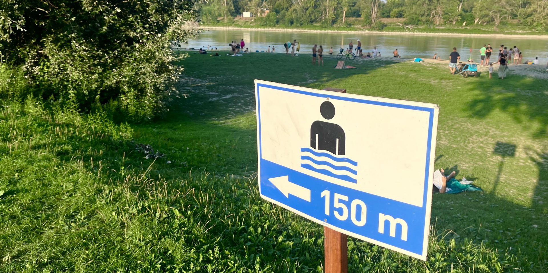 szeptember-elsej-n-z-r-a-post-s-strand-szentendre-v-ros-hivatalos