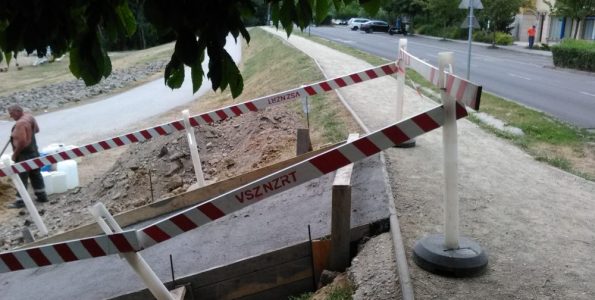 Duna korzó: járda, lépcsŠés rámpa épül www.szentendre.hu Lépcső rámpa